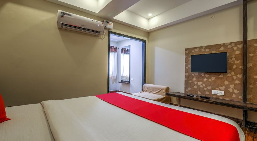 Hotel, Hotels, Best, Good, Economy, Star, Standard, Business, Boutique, Class, Deluxe, Tourist, Rating, Book, Booking, Bookings, Reservation, Reservations, Contact Number, Hyderabad, Nampally, Abidss, Assembly, khairatabad, Hussain Sagar, City Center, Osmania Medical College, Koti, Secretariat, Himayath nagar, Charminar